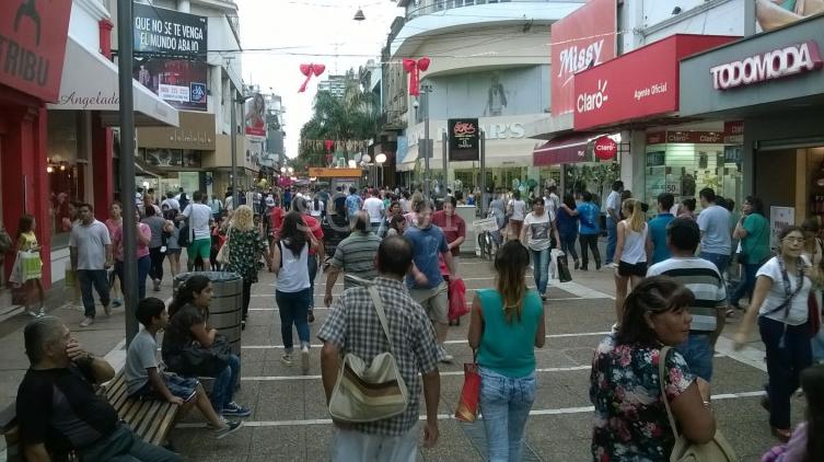 El 42% de los comercios aumentó las ventas