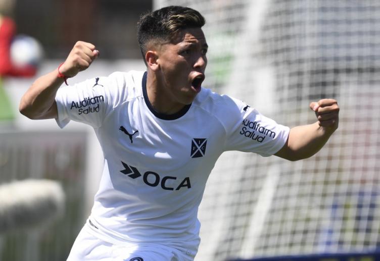 Independiente lo dio vuelta y hundió a Chacarita