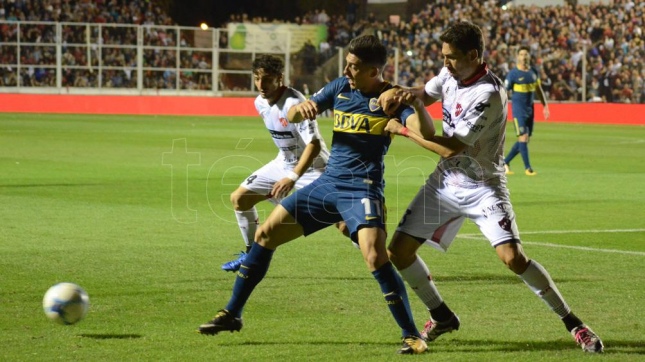 BOCA TAMBIÉN SACÓ PATENTE DE LÍDER EN PARANÁ