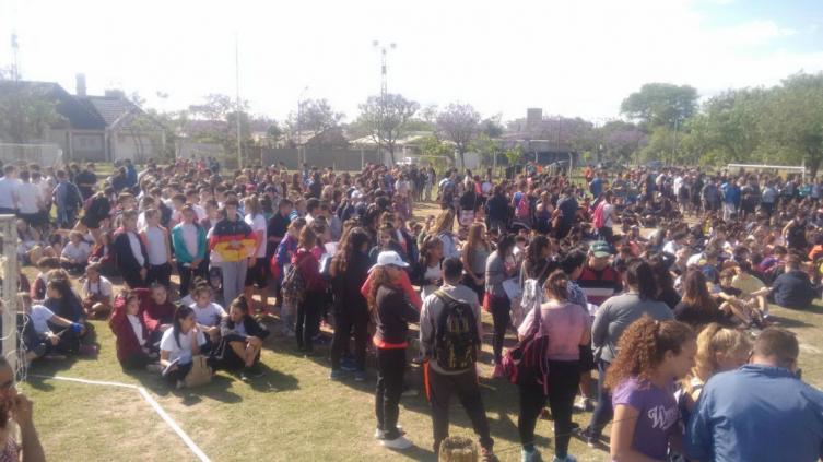 Más de cinco mil jóvenes ya participaron de los encuentros deportivos  