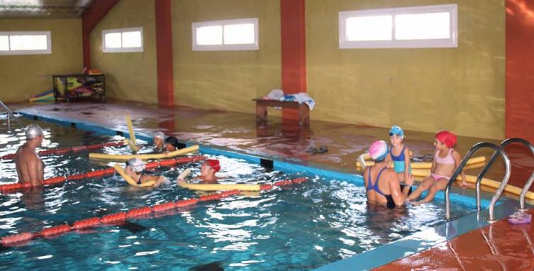 Proponen crear un Natatorio Terapéutico público