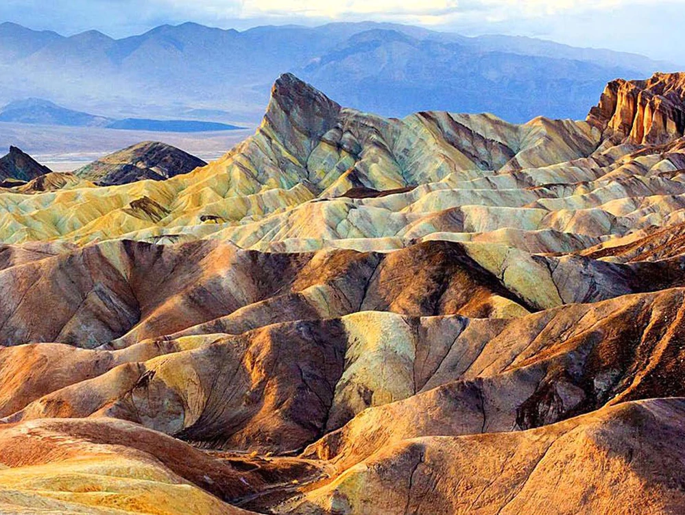 Valle de la Muerte, el hermoso “infierno” que conquista a aventureros