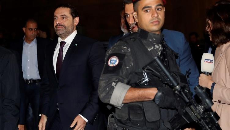 El primer ministro libanés regresa a Beirut a tres semanas de su renuncia
