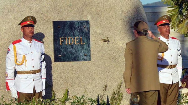 Un año sin Fidel Castro: qué cambió y qué sigue igual en Cuba