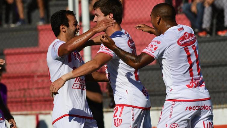 Unión ganó un partidazo y volvió a sonreír