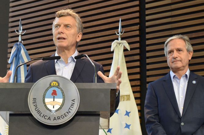 Fuerte ajuste en la planta estatal: el Gobierno recortaría el 18% de los puestos
