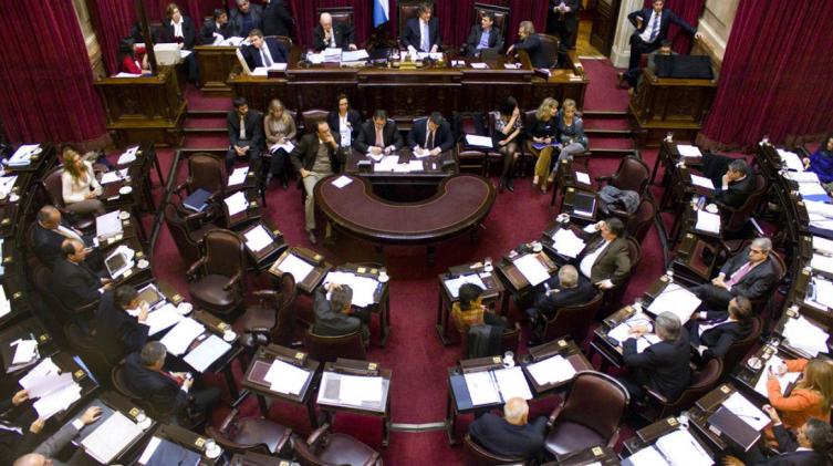 Juran los 24 senadores nacionales electos en octubre