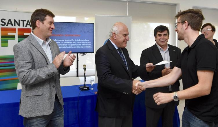 Emprendimientos Más Competitivos 2018, destinada a polos y parques tecnológicos