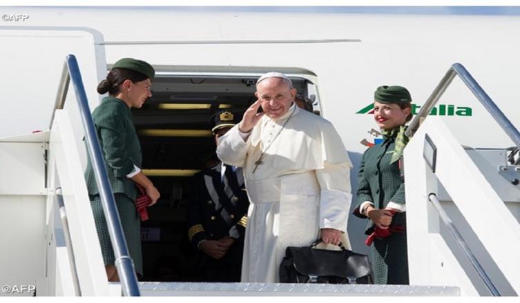 El Papa cerró su viaje a Bangladesh con un discurso menos político