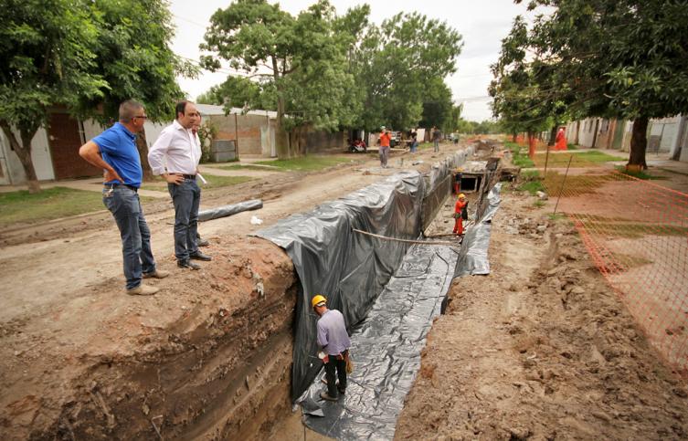 Corral inaugura el desagüe Callejón Funes