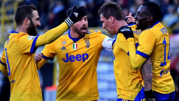 JUVENTUS GANÓ Y ES ESCOLTA EN EL CALCIO