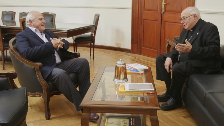 Lifschitz se reunió con el arzobispo de la ciudad de Santa Fe
