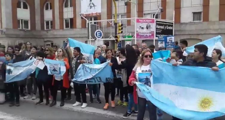 Familiares del ARA San Juan a Putin: 