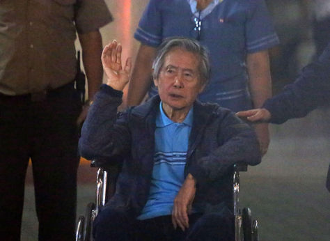 Fujimori recibió el alta médica y quedó en libertad tras el polémico indulto