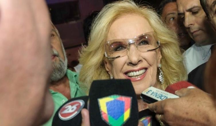 MIRTHA LEGRAND LLEGÓ A MAR DEL PLATA, FUE A VER A LOS MIDACHI