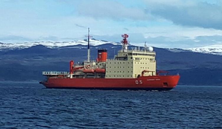 El rompehielos Irizar llegó a la Base Marambio en la Antártida