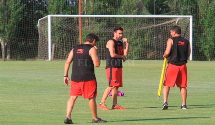 COLÓN SE PONE A PUNTO PARA SU PRIMER AMISTOSO