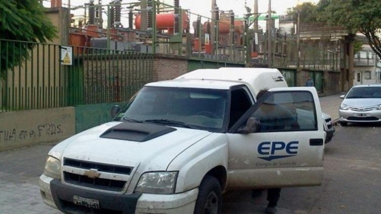 Irrumpen en dependencias de la EPE y golpean a empleados 