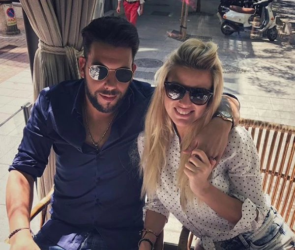 AILÉN BECHARA, EMBARAZADA DE CUATRO MESES Y EN BIKINI