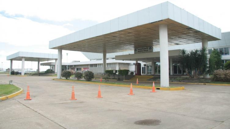 Cruce entre Lifschitz y Corral por el aeropuerto