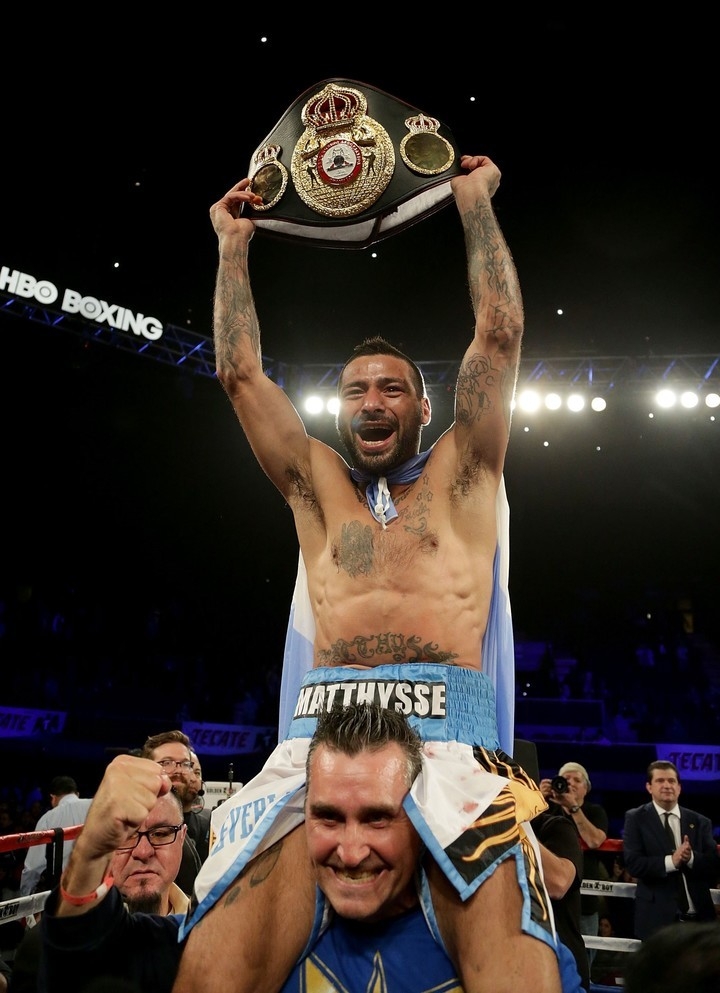 MATTHYSSE, CAMPEÓN WELTER DE LA AMB CON UN TREMENDO NOCAUT