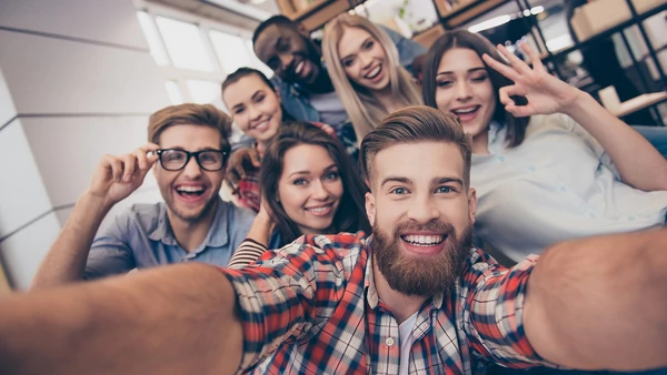 ¿Se extiende la adolescencia o se niega la adultez?