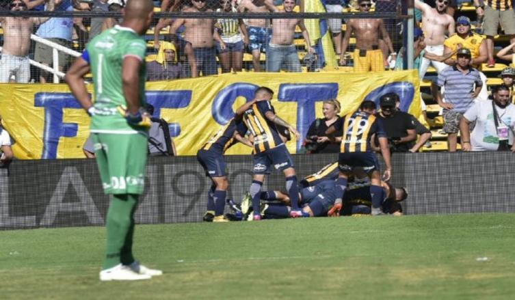 CENTRAL LE GANÓ 1 A 0 AL TATE Y LE QUITÓ LA CHANCE DE QUEDAR COMO ÚNICO ESCOLTA