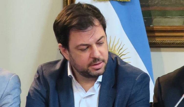 Díaz Gilligan omitió declarar la cuenta en Andorra y en el Gobierno evalúan desplazarlo