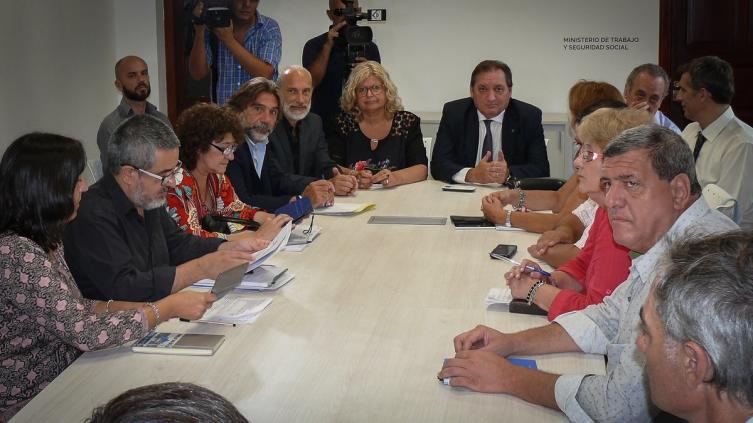 Sin definiciones en  la  primera reunión paritaria docente