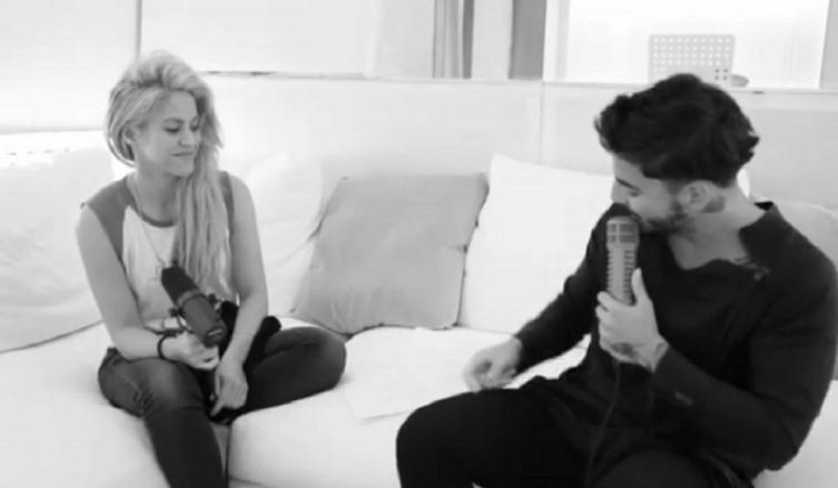 El video casero de Shakira y Maluma cantando juntos en un sillón