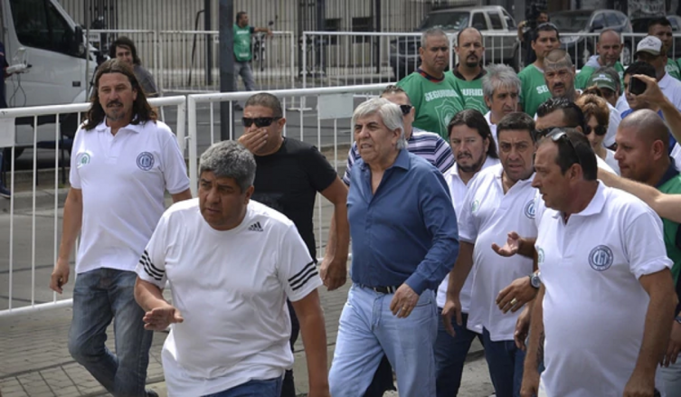 Una por una, las acusaciones que complican a Hugo y Pablo Moyano