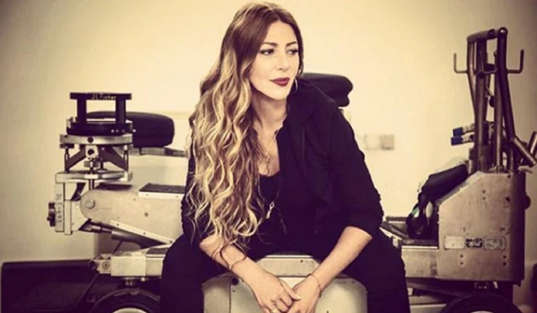 Mónica Ayos: 