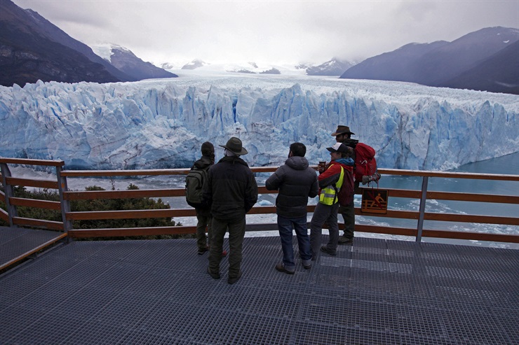 Empezó el proceso de ruptura del glaciar Perito Moreno