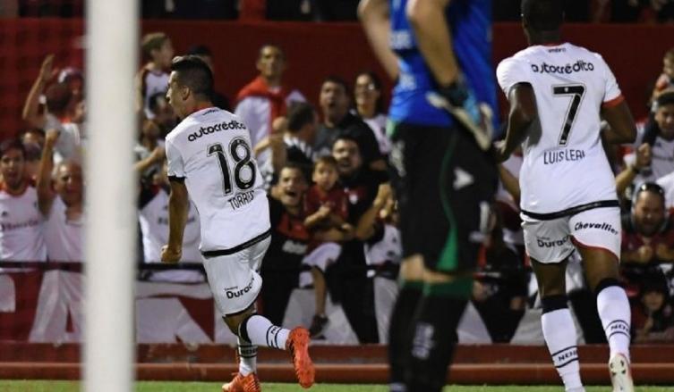 Newell’s inició la era De Felippe con una victoria convincente ante San Martín