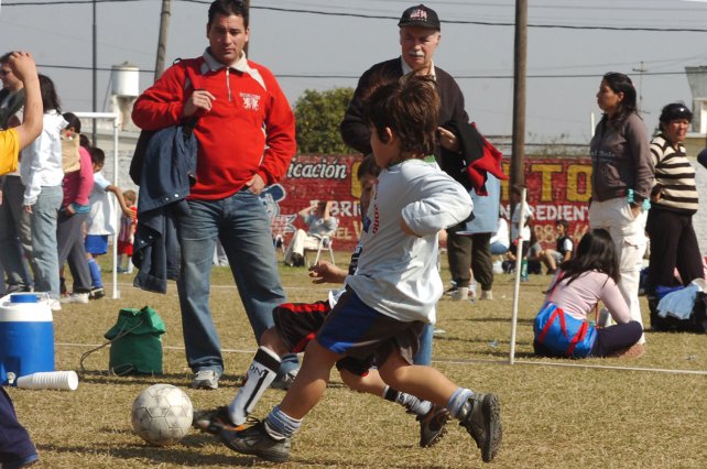 Realizan una inversión histórica para los clubes de barrio