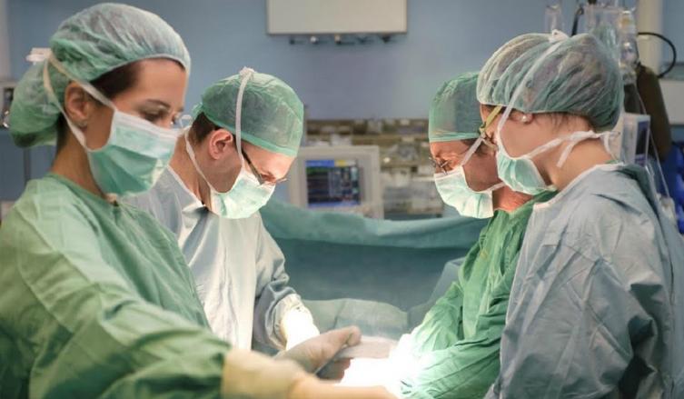 La provincia redujo la espera para los trasplantes de córneas 