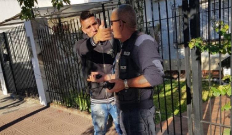 Otra vez Centurión: pasó dos semáforos en rojo y se negó a un control de alcoholemia