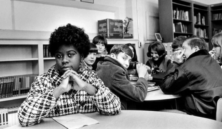 Murió Linda Brown, ícono de la lucha contra la segregación racial en las escuelas de EEUU