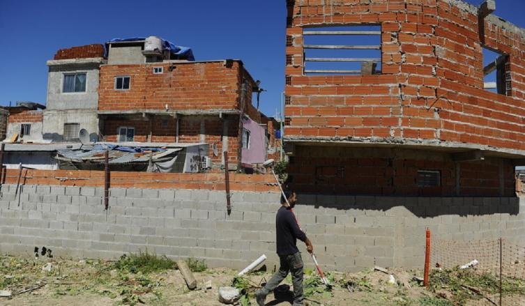 La pobreza en Argentina es del 25,7% y hay menos familias indigentes
