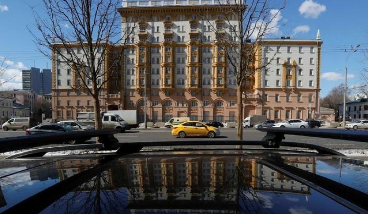 Rusia echa a 60 diplomáticos de EE.UU. y cierra el consulado de San Petersburgo