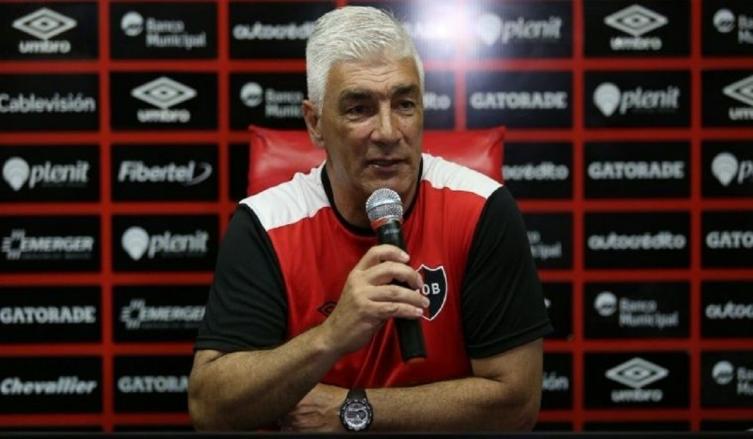 De Felippe confirmó a Pocrnjic y adelantó que preservarán a Bernardello