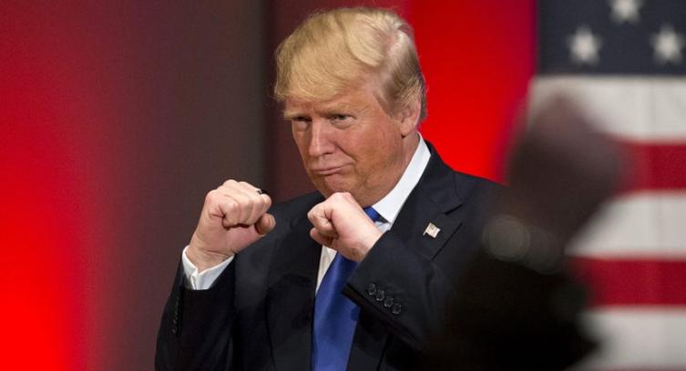 Trump vs Amazon: ¿puede el presidente de EEUU hundir a Jeff Bezos?