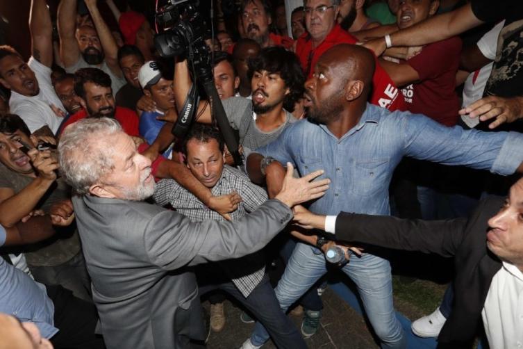 Brasil: Se entregó Lula da Silva