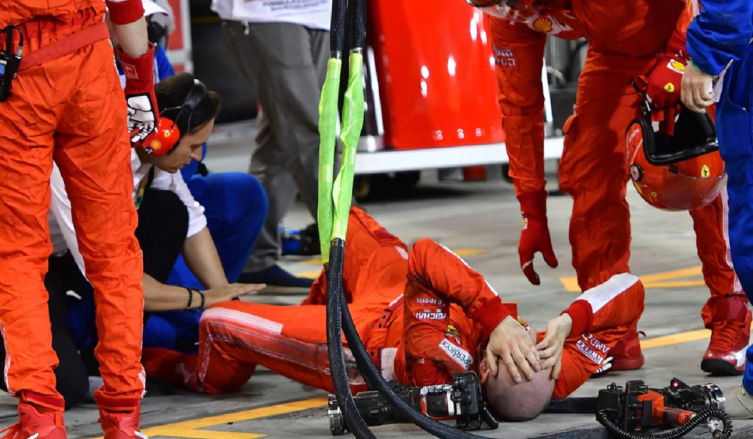 Ferrari explicó por qué motivo Kimi Raikkonen atropelló a un mecánico en boxes