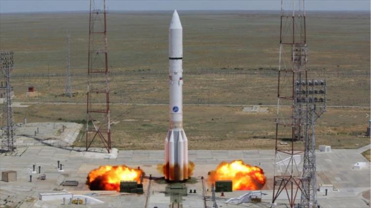 Rusia lanzó un satélite militar mediante cohete portador Proton-M
