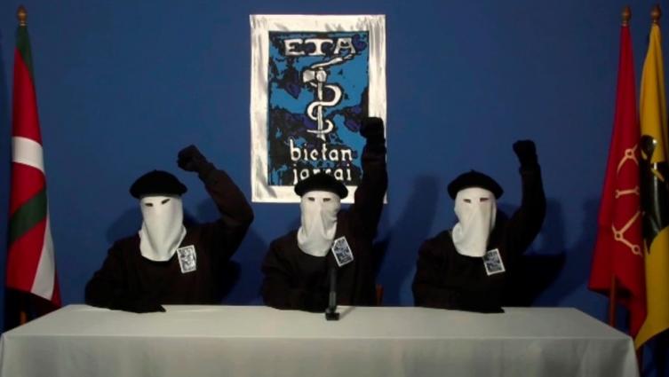 ETA pidió perdón a sus víctimas y reconoció el 