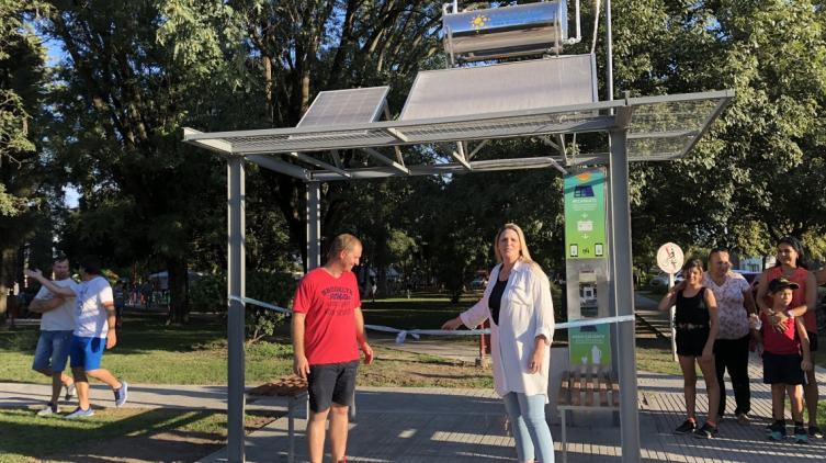 Santa Fe inauguró una estación solar en Emilia