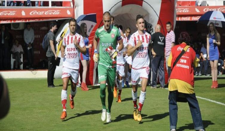 Unión tiene los 11 para enfrentar a Talleres de Córdoba