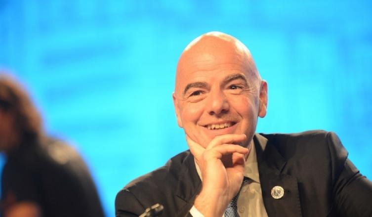 Gianni Infantino impulsa un nuevo torneo de selecciones con millonarias recompensas