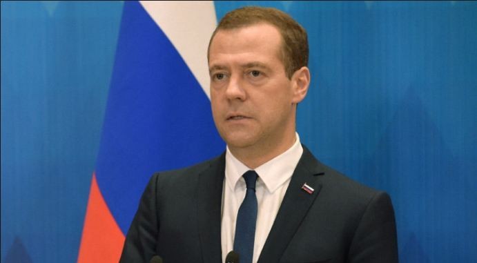 El primer ministro ruso presenta nuevo gobierno a presidente Putin